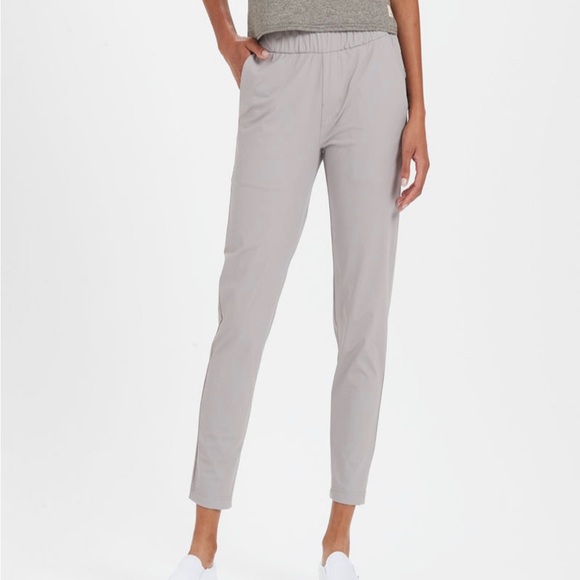 Vuori Miles ankle pants in Clay-Small - Picture 6 of 9